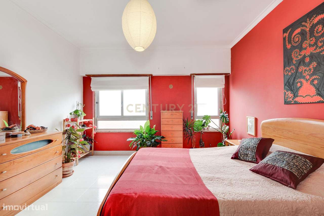 T2 em Bom Sucesso, Alverca-18