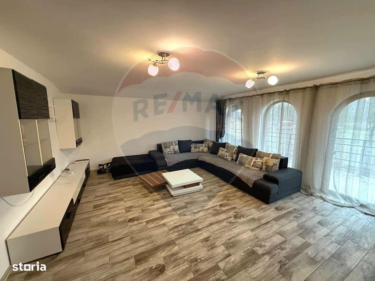 Casă / Vilă cu 5 camere de vânzare - Imagine principală: 5/17