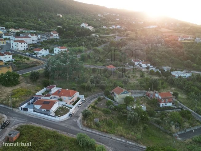 Moradia Térrea T2+1 com Vista Rio em Alhandra-49