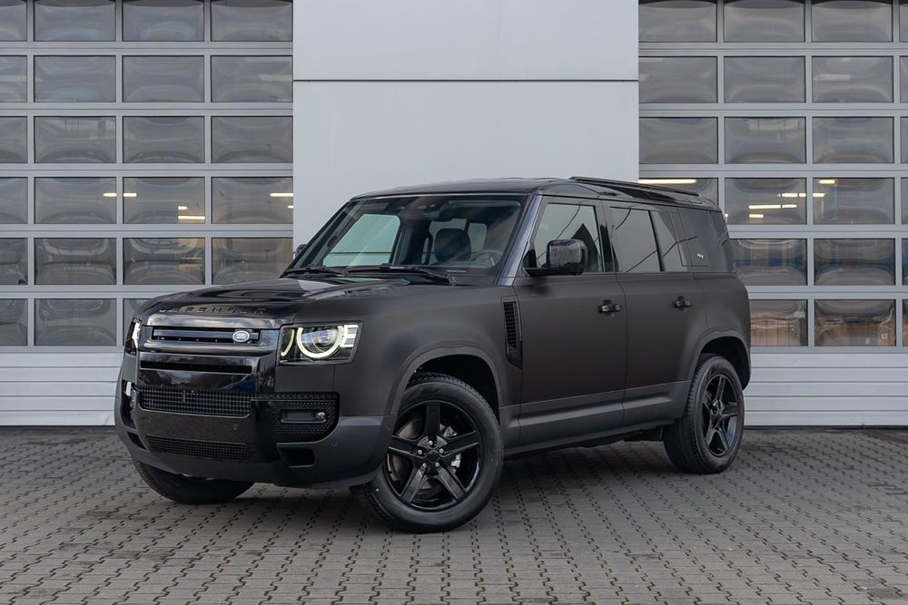 Land Rover Defender 3.0 D300 mHEV X-Dynamic SE 2024