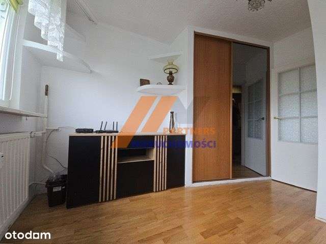 3 pokoje z oddzielną kuchnią, balkon.-4
