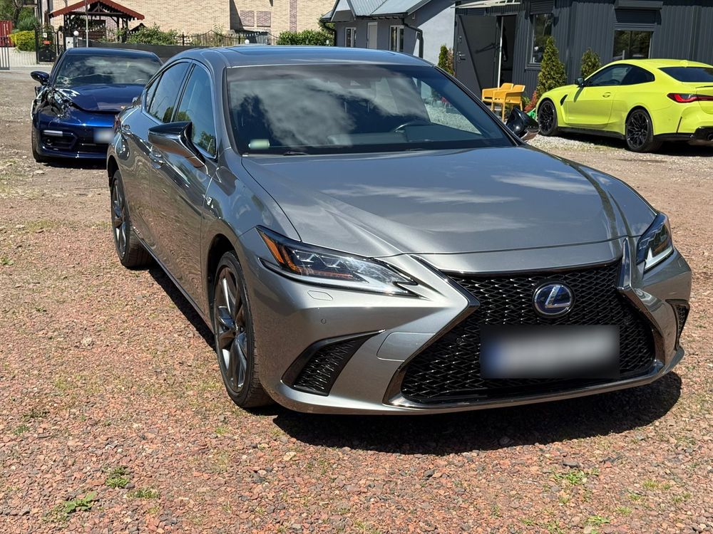 Lexus ES 300h F Sport 2021
