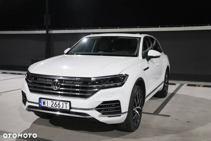 Volkswagen Touareg - 12