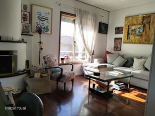 T2 com garagem box e 3 frentes em Pedroso/Gaia - Grande imagem: 3/30