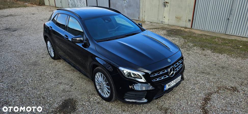 Mercedes-Benz GLA 250 7G-DCT AMG Line - 9