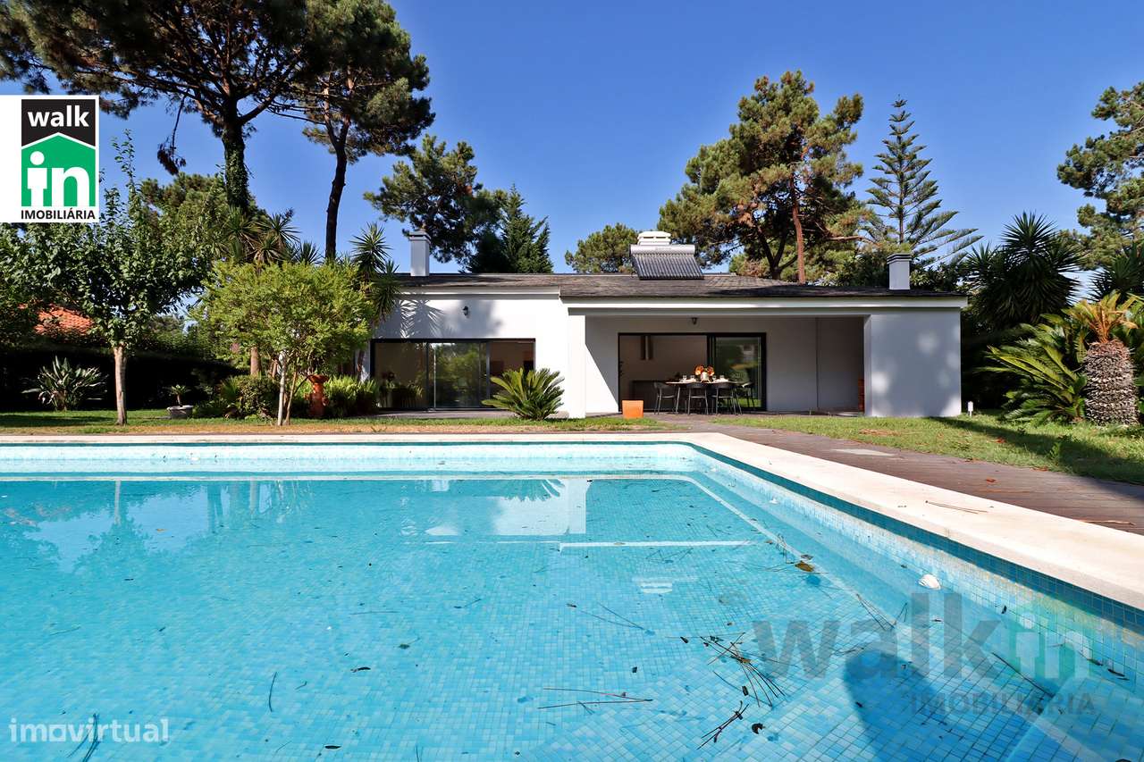 Moradia Térrea de Luxo V4 com Piscina na Herdade da Aroeira-3