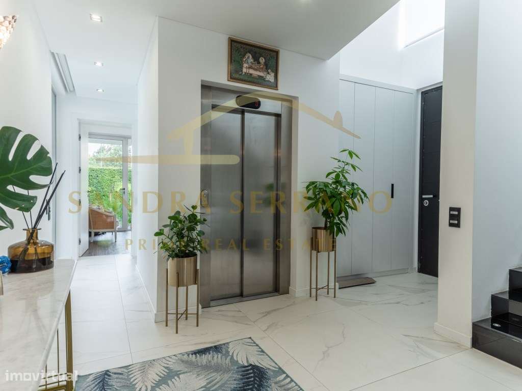 Moradia de arquitetura contemporânea com 5 Suítes-24