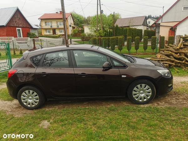 Opel Astra IV 1.3 CDTI Cosmo ecoFLEX - 12