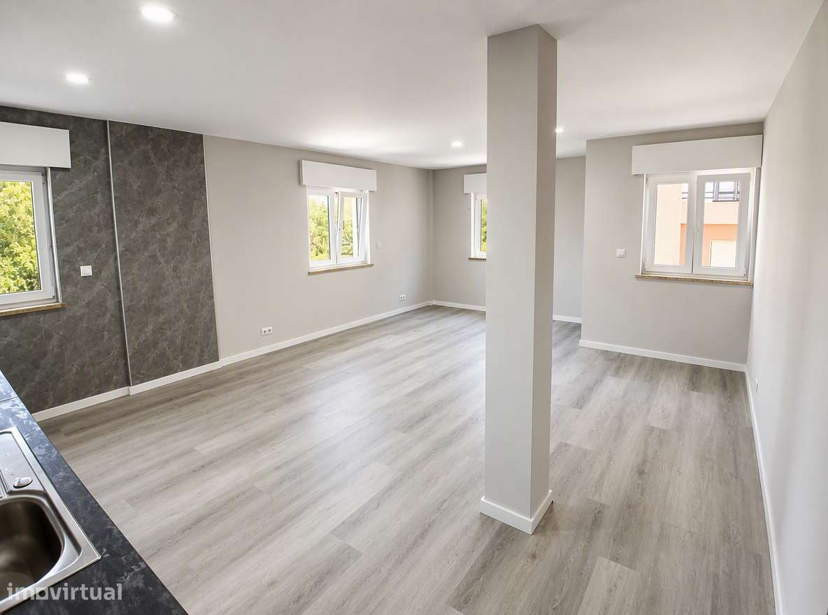 APARTAMENTO T2 PARA VENDA EM CORROIOS-15