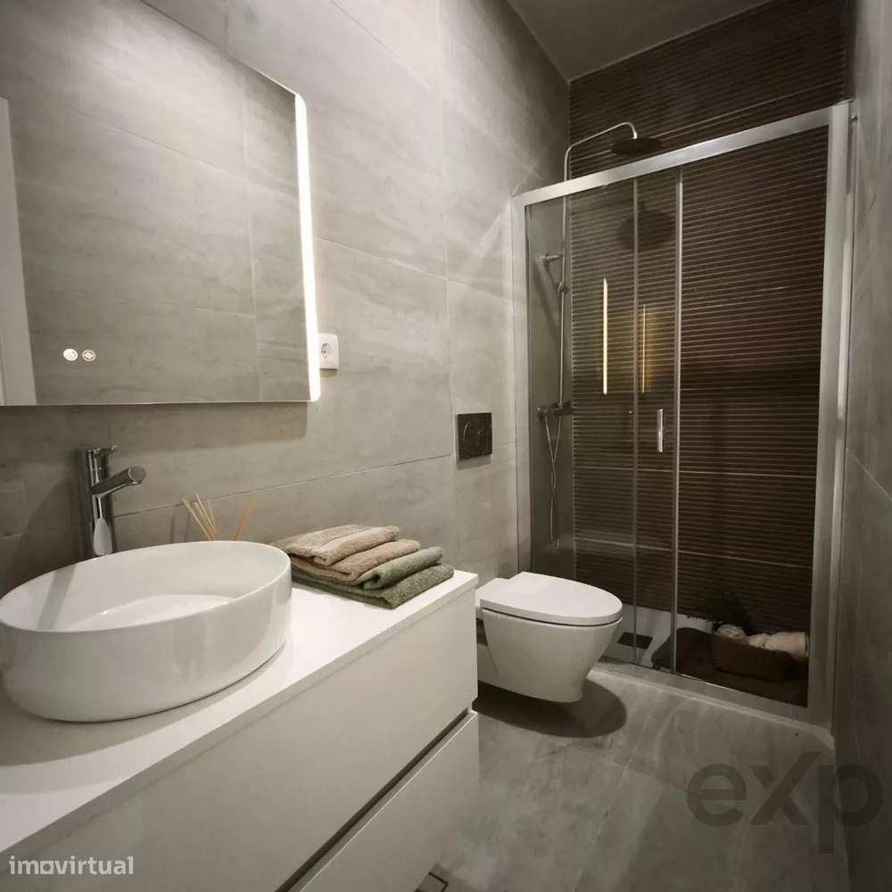 T3 Totalmente Remodelado com Suíte e Closet na Penha de França-9