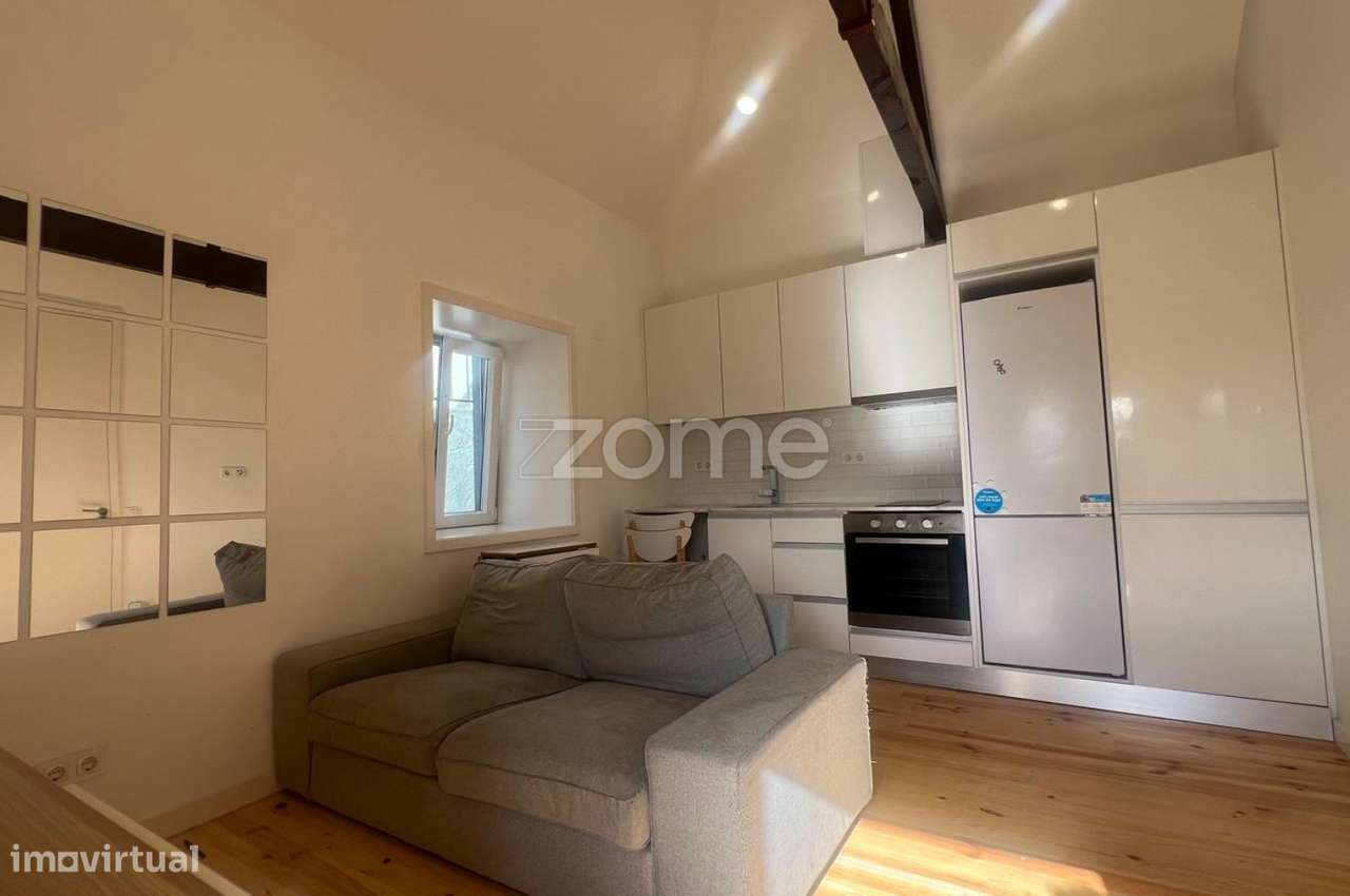 Moradia T2, renovada, com terraço e anexo, centro do Porto - Grande imagem: 2/57