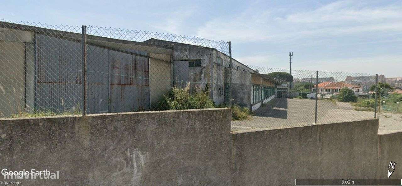 Armazéns industriais / Entreposto comercial na zona da Grande Lisboa-2