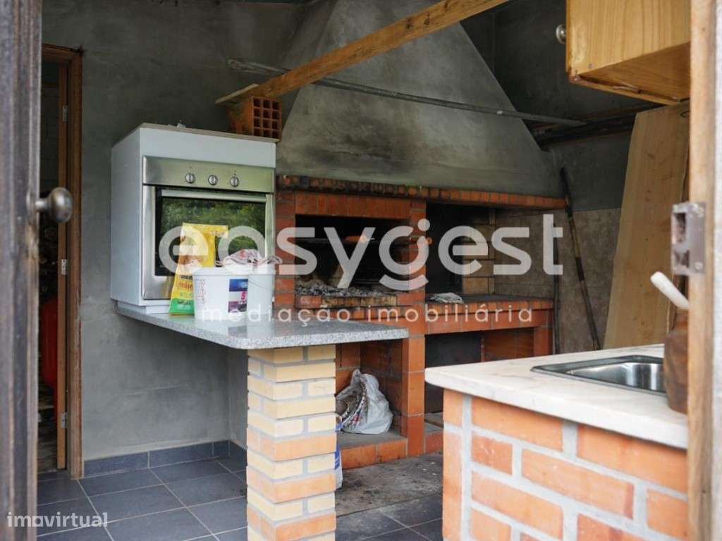 Moradia V3 em excelente estado de conservação em Trancoso - Grande imagem: 5/27