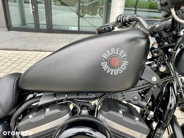 Harley-Davidson Sportster Iron 883 - 10