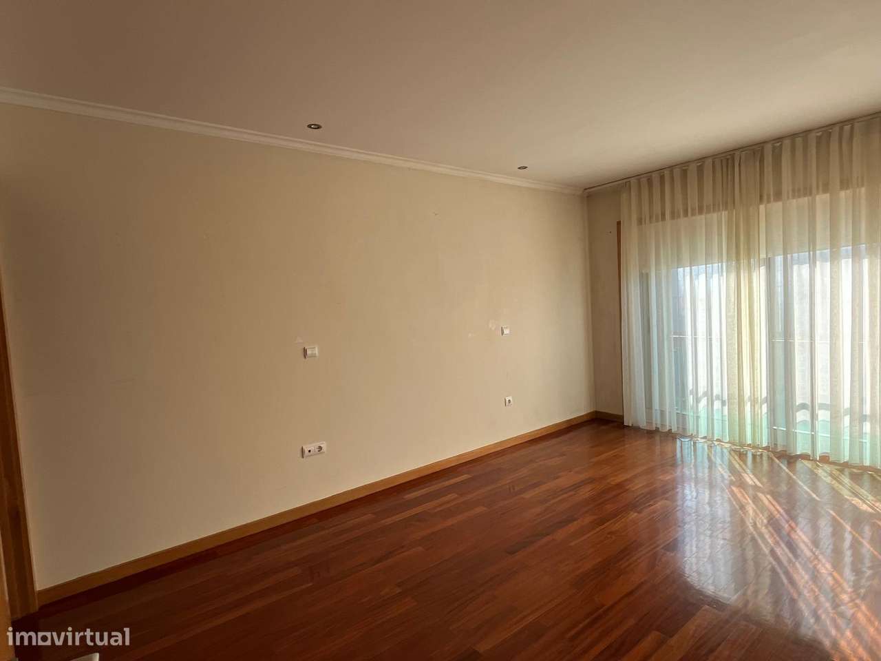 Geminada com piscina, garagem e terraço em Canidelo-27