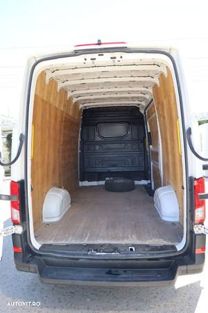 Volkswagen Crafter - 11