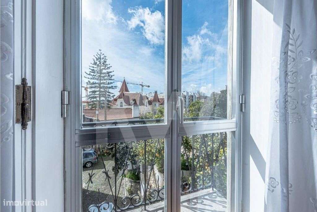 Magnífica Moradia Para Venda no Centro Histórico de Carnaxide - Grande imagem: 5/60