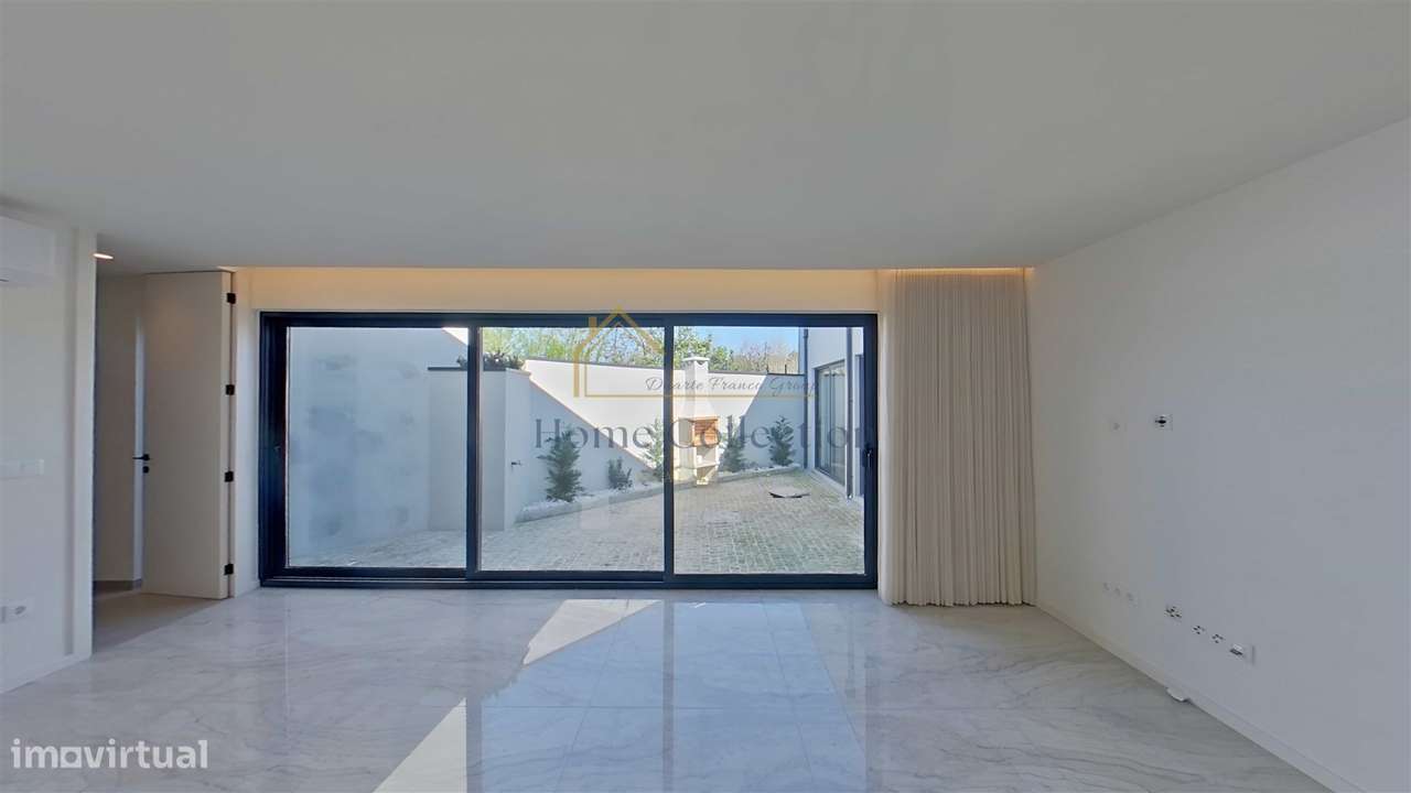 Moradia T3 em Lavra Cabanelas-45