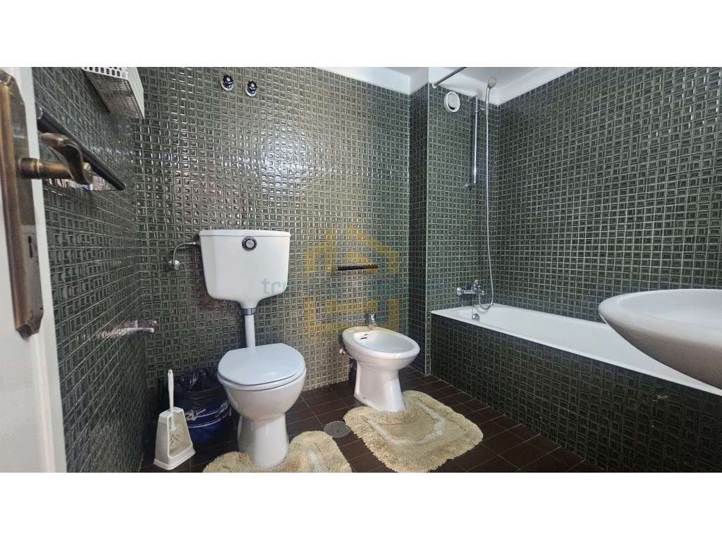 Apartamento T2 com vista mar frente á praia - 1.ª Linha de Mar -Póv...-30