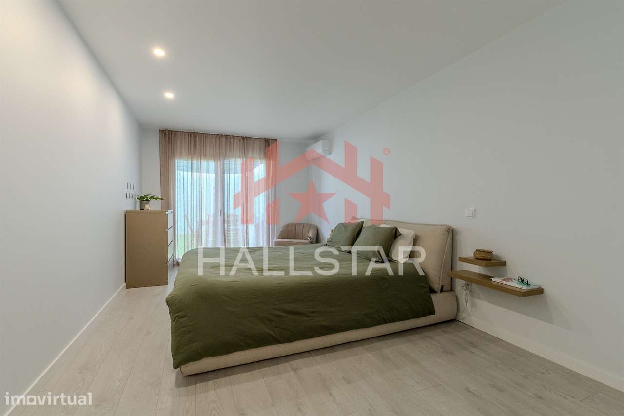 Apartamento T2 / Cozinha Equipada e Terraço / Marrazes-17