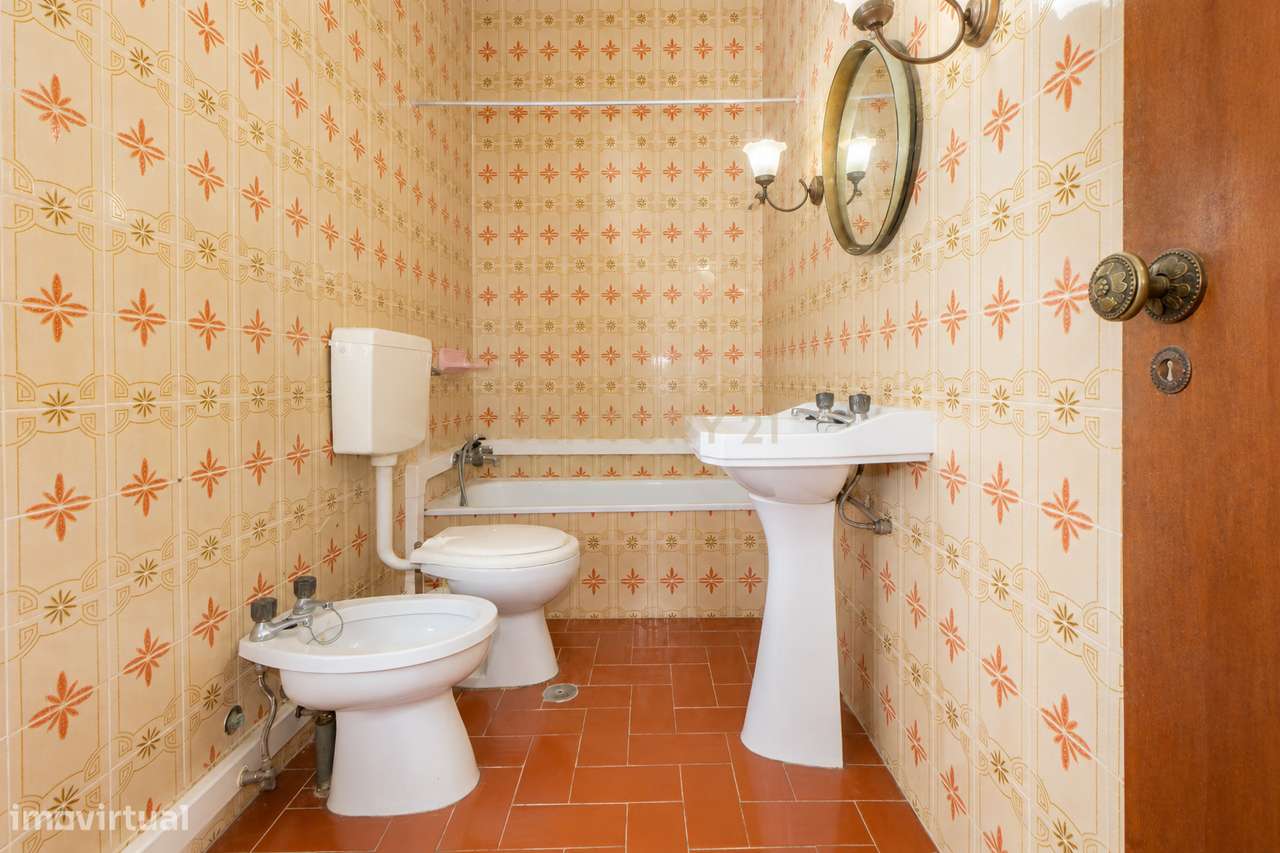 Moradia de Charme de 1926 com Jardim Centenário – Uma Oportunidade Úni-21
