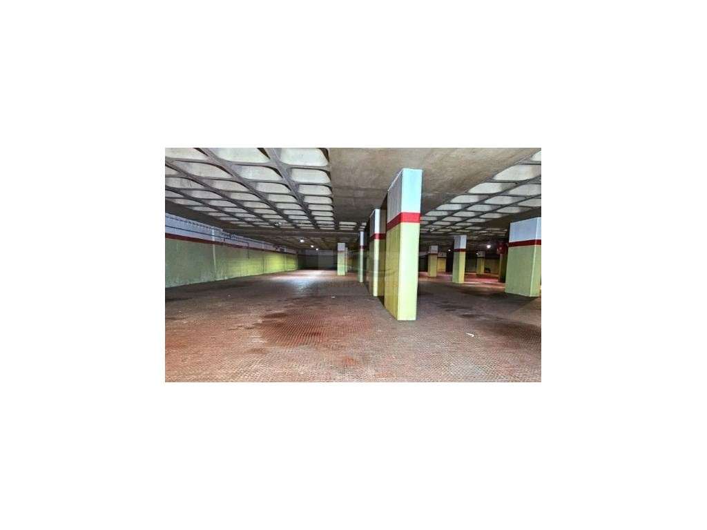 Garagem Amadora venda ou Possibilidade de Arrendamento Excelente In... - Grande imagem: 5/7