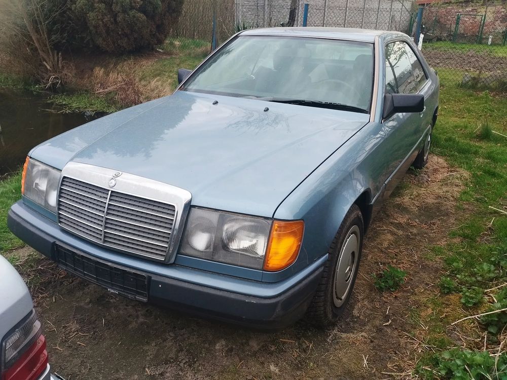 Mercedes-Benz E 1988