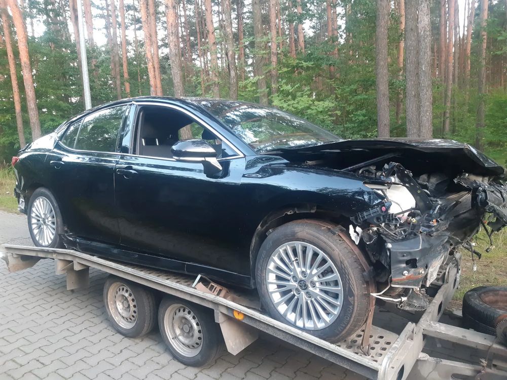 Toyota Camry 2.5 Hybrid Dynamic Force Comfort e-CVT 2025