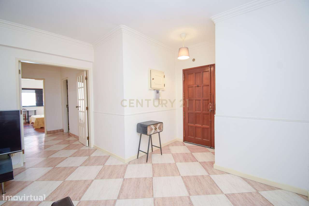 Exclusivo apartamento T2 com terraço na Quinta do Barão – Carcavelos-6