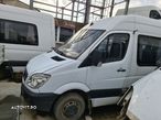 Dezmembrez Mercedes Sprinter W906 an 2009 euro 4 2.2 CDI - 4