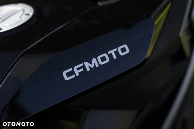 CFMoto MT - 5