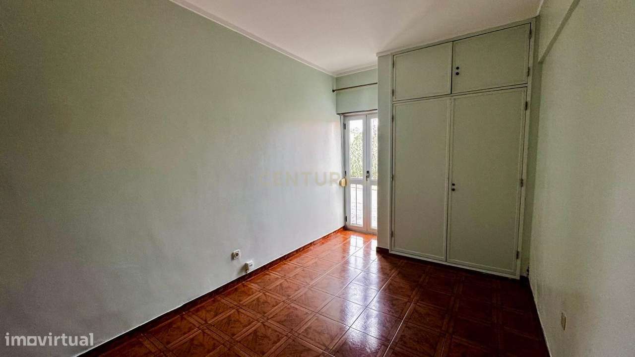 Apartamento T2 - Loures-5