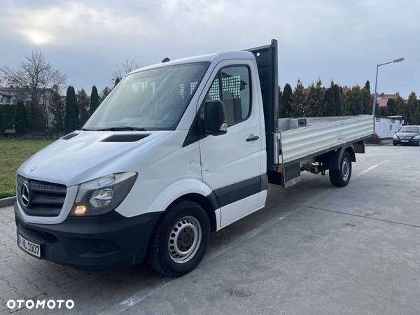 Mercedes-Benz Sprinter - 1