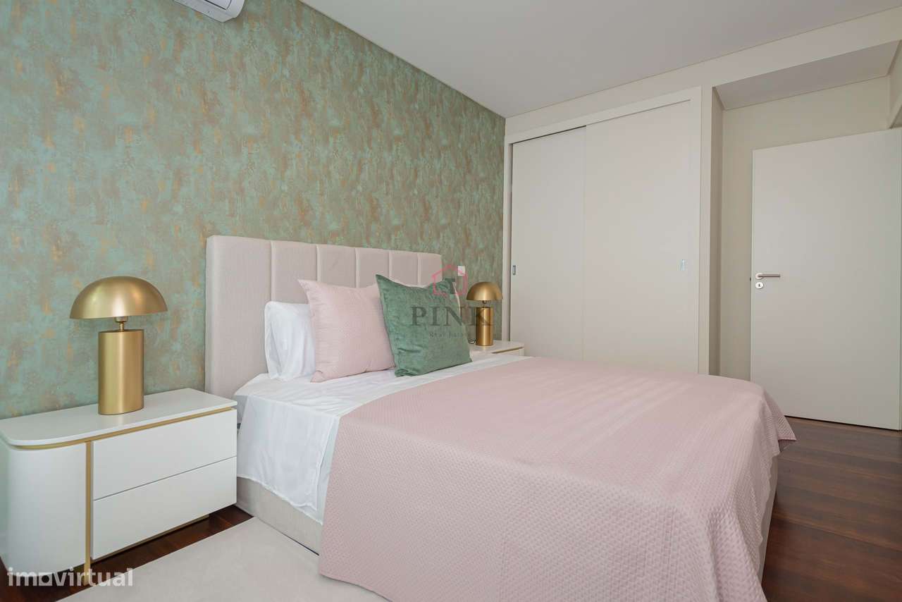 Apartamento Mobilado -  T4 no Plaza Madeira - Funchal-20