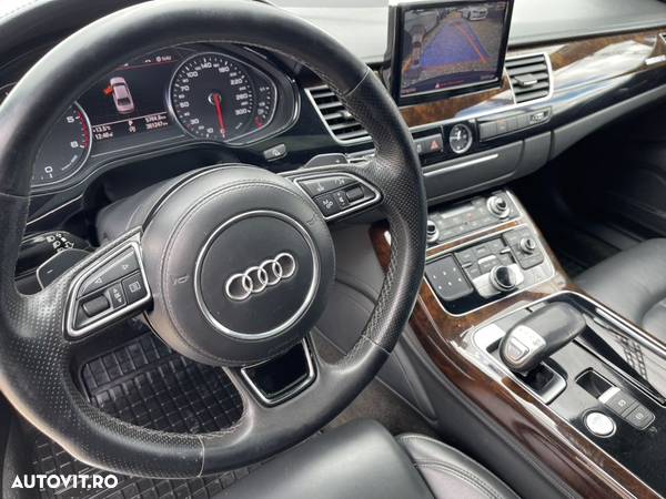 Audi A8 3.0 TDI DPF quattro tiptronic - 13