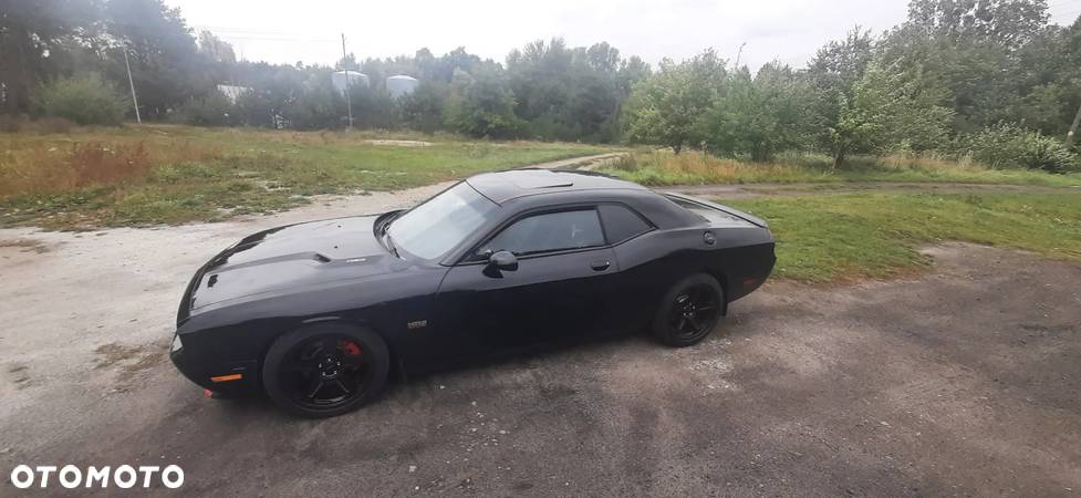 Dodge Challenger 5.7 R/T - 2