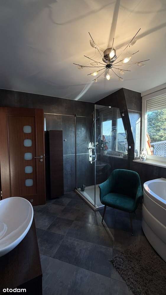 Dom i wielki garaż z mieszkaniem. Okazja!-13