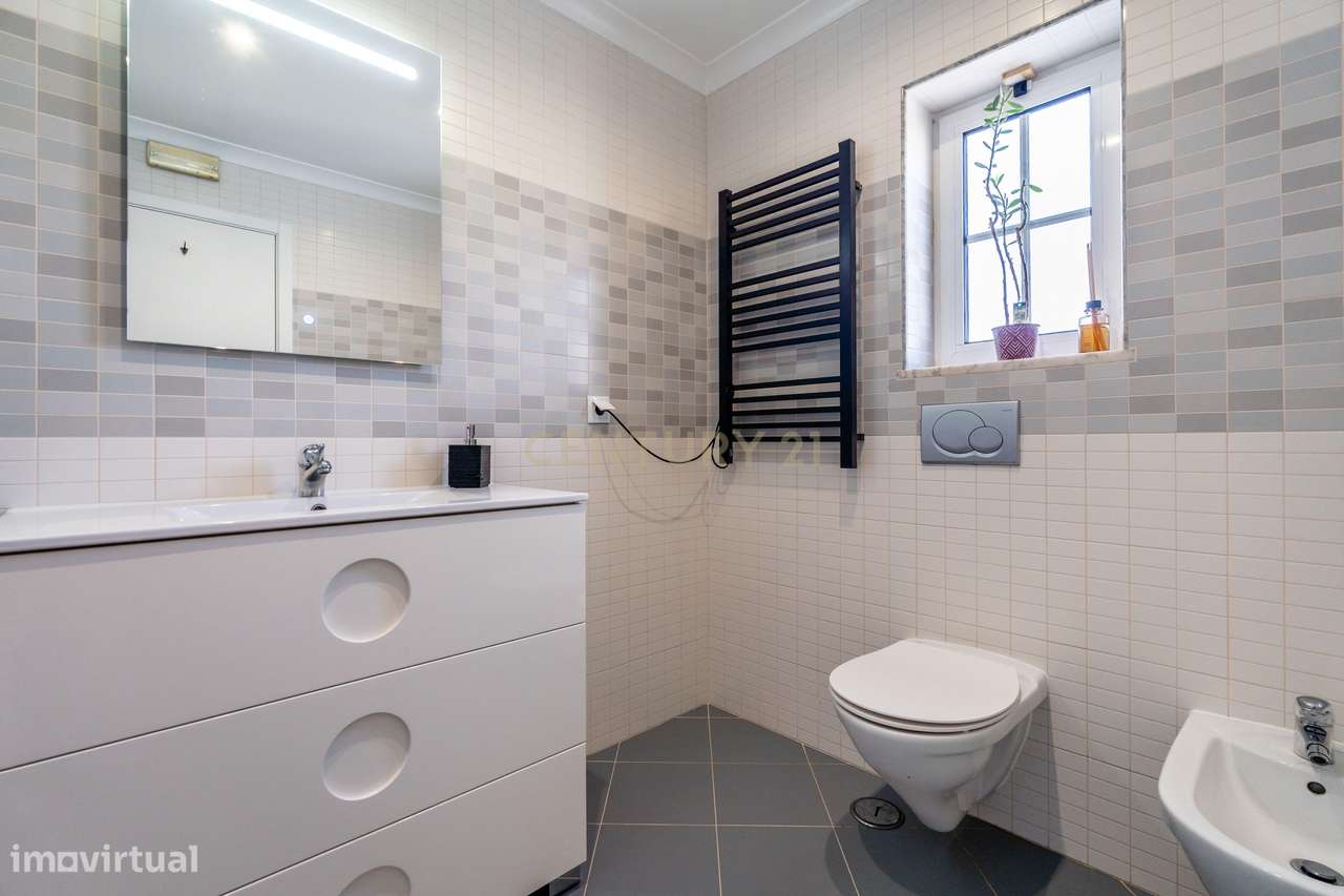 Moradia T4 | Faro | Garagem | Zona Exterior-12