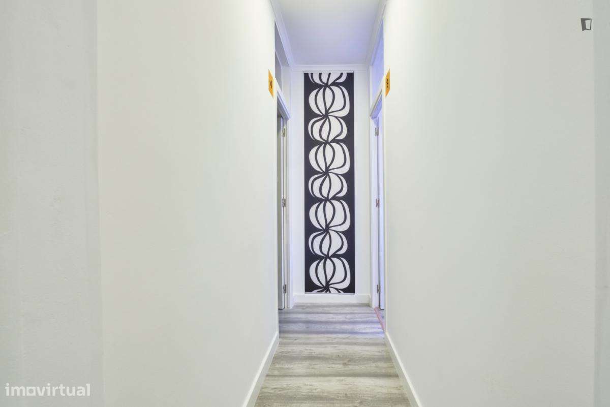 Quarto - localizado em Arroios Lisbon - Grande imagem: 4/10
