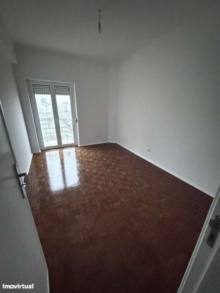 Apartamento T2, 80m2, Amadora - Grande imagem: 4/15