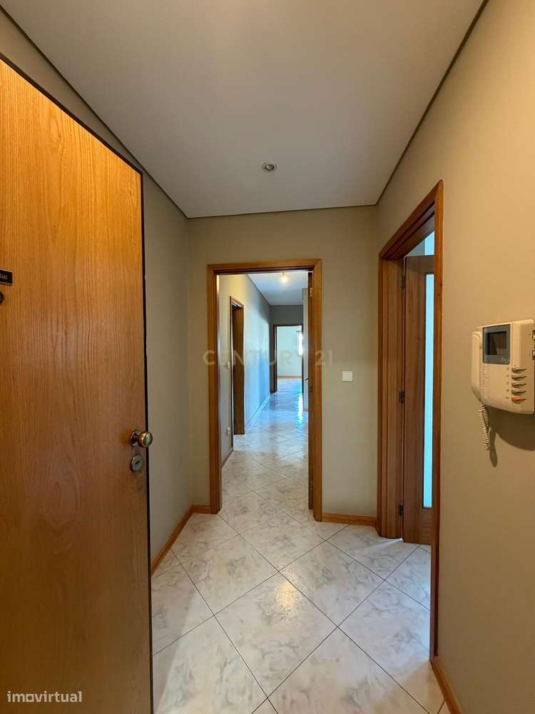 Apartamento Renovado em Braga (São Vítor) com Vista Panorâmica-3