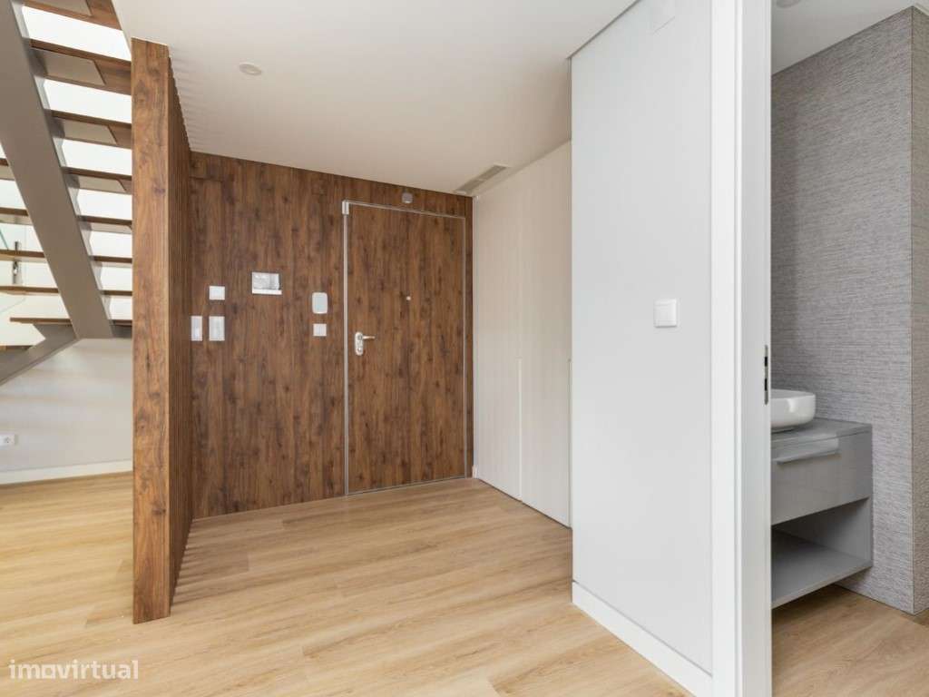 Apartamento no Centro de Carcavelos - Grande imagem: 2/44