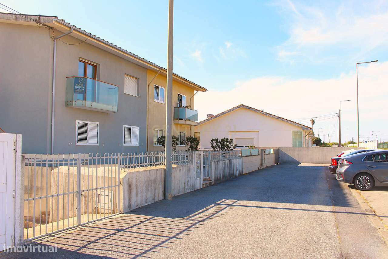 Andar Moradia Moderna Em Vila Nova De Gaia 3 Quartos 2 Casas De Ban