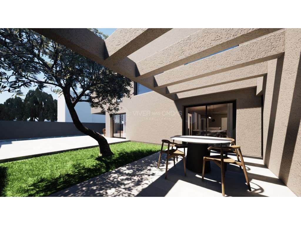 Moradia T4 com 4 Suites, Piscina e Garagem em Belverde, Seixal-43