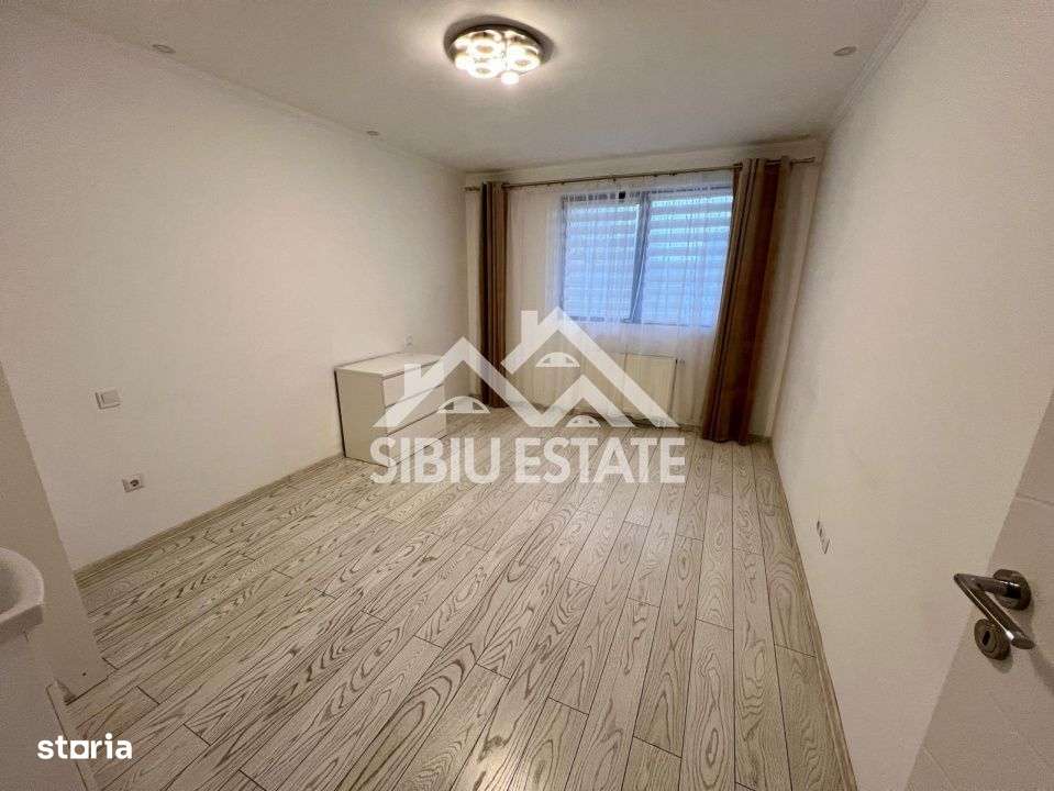 Spatiu comercial LA PRET DE APARTAMENT in Sibiu cu s. utila 56 mp.- Zo - Imagine principală: 3/20
