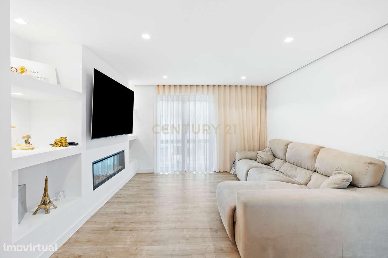 MORADIA Isolada com entradas Independentes.-9