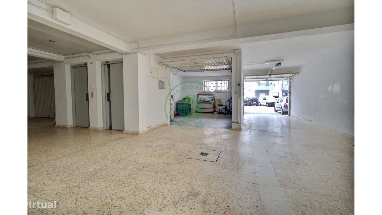 T3 com Garagem no Centro da Cidade-24
