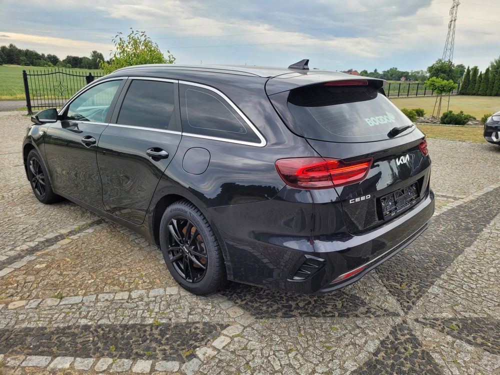 Kia Ceed III 1.5 T-GDI DCT7 OPF Spirit 2022