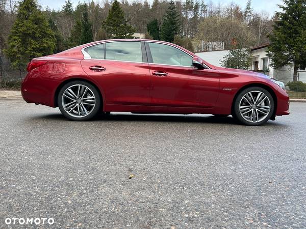 Infiniti Q50 - 2