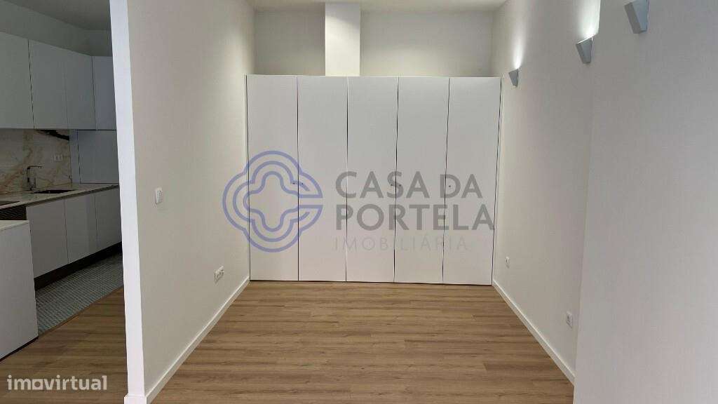 Apartamento T1+1 com Terraço - Grande imagem: 5/17